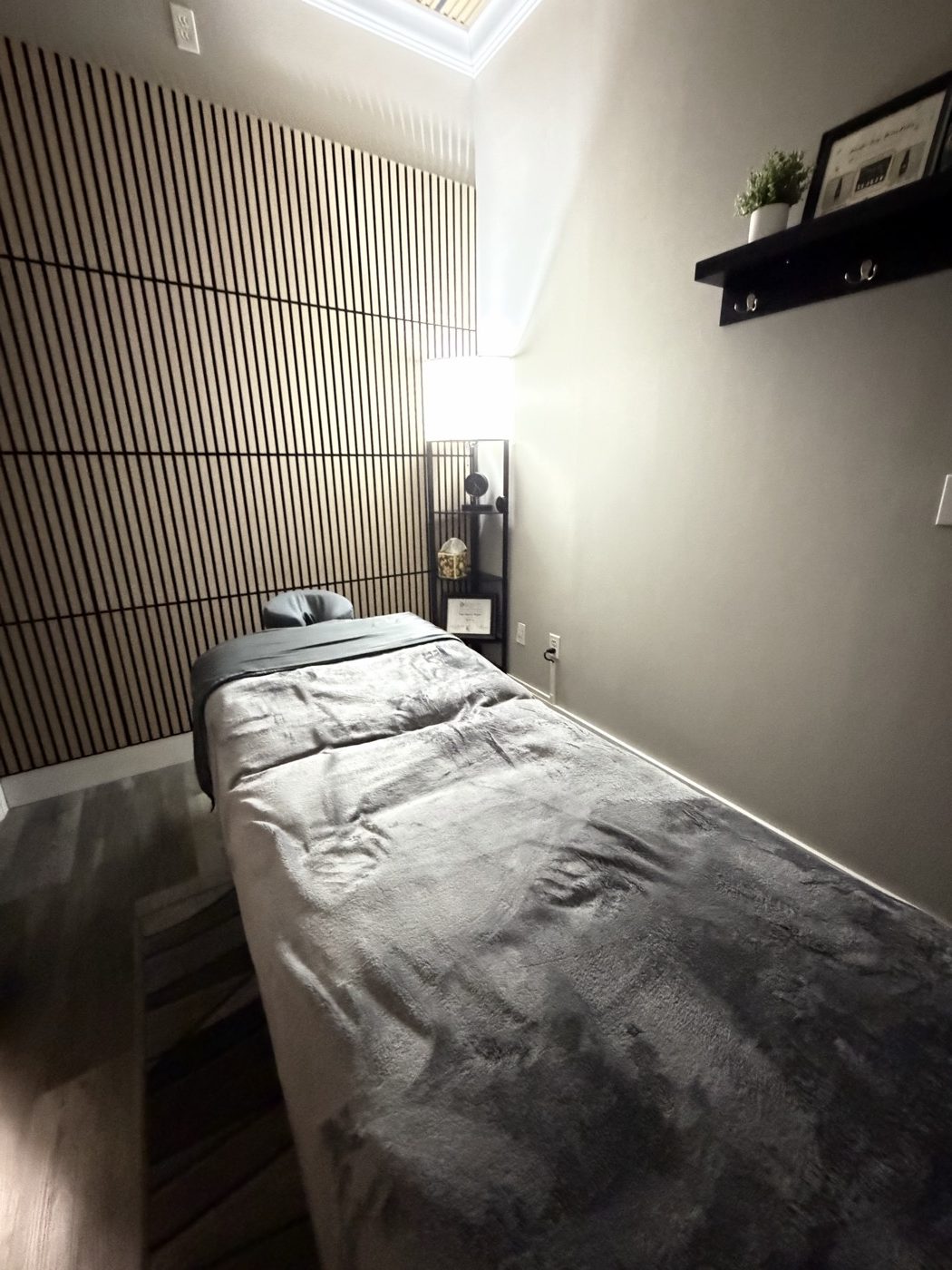 Parkland, FL Chiropractor | Dr. Jared Cohen | Coral Springs Chiropractor 8 Massage therapy room at The Spine and Wellness Center in Coral Springs, FL